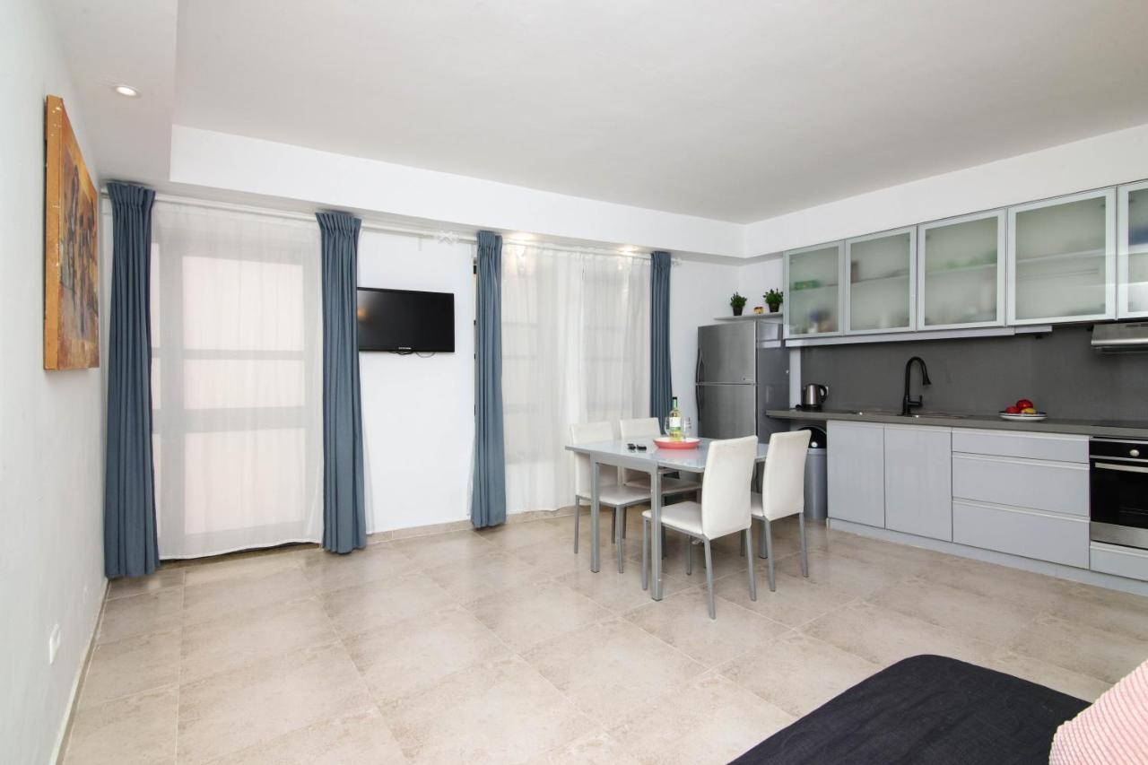 Gabriel Apartments - Cozy Kotel House Kudüs Dış mekan fotoğraf