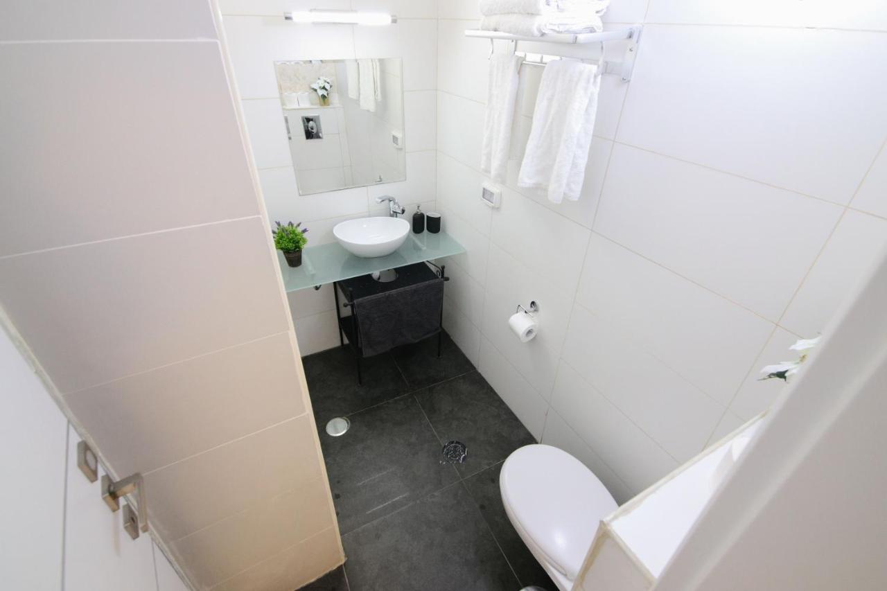 Gabriel Apartments - Cozy Kotel House Kudüs Dış mekan fotoğraf